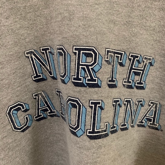 University of North Carolina Sweatshirt - Picture 2 of 4